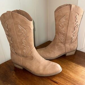 DV Western Boots